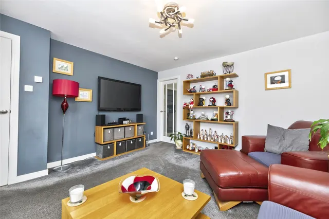 Ash Grove, Blackburn, AB21, photo 3