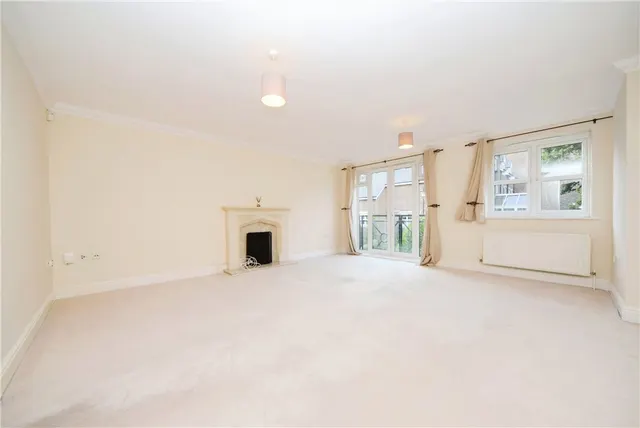 Photo 3 — Langham Park Place, Kent, BR2