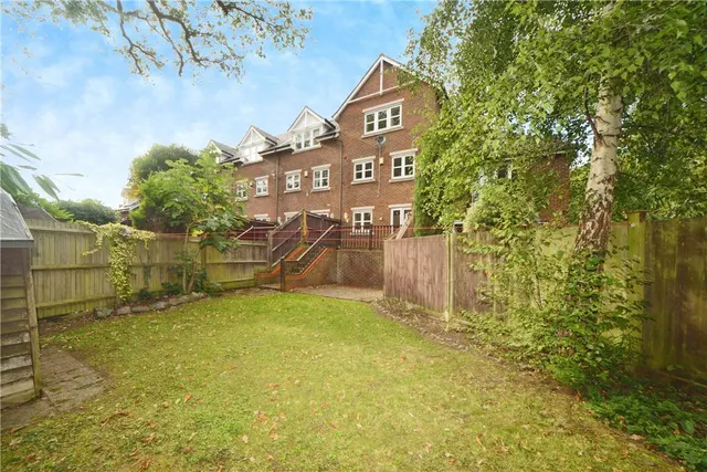 Photo 2 — Langham Park Place, Kent, BR2