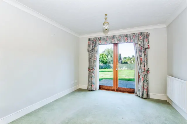 Sutton Gate, Sutton St. James, PE12, photo 3