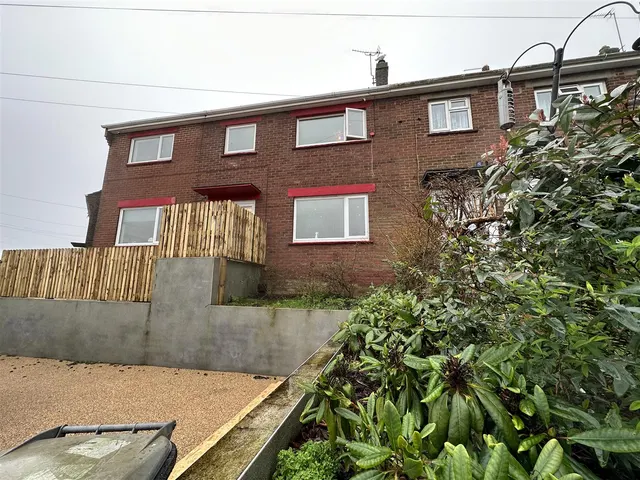 Elizabeth Avenue, Brixham, photo 1