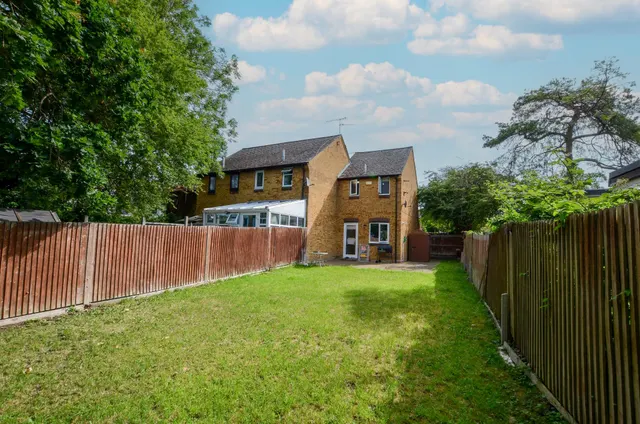 Badgers Close, Harrow, HA1, photo 3