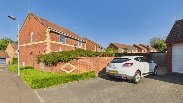Farriers Court, Orton Longueville, photo 2