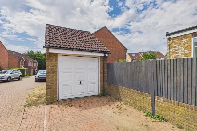 York Way, Hemel Hempstead, HP2, photo 3