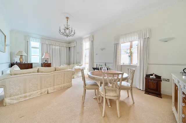 Photo 2 — Cromwell Mews, Marlborough, SN8
