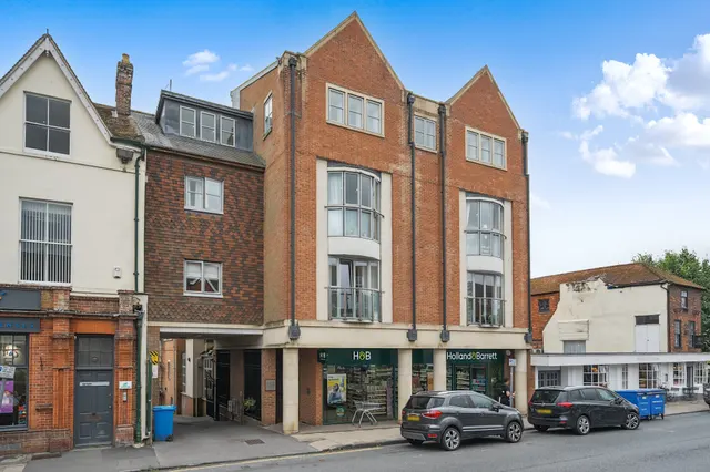 Cromwell Mews, Marlborough, SN8, photo 1