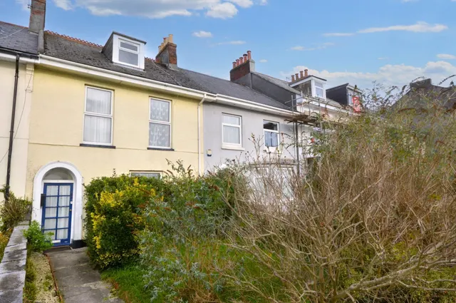 Embankment Road, Plymouth, Devon, PL4