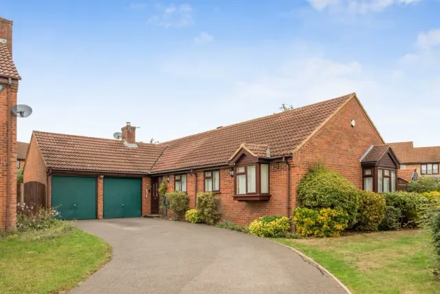 Normandy Way, Bletchley, Milton Keynes, Buckinghamshire, MK3 7UN, photo 1
