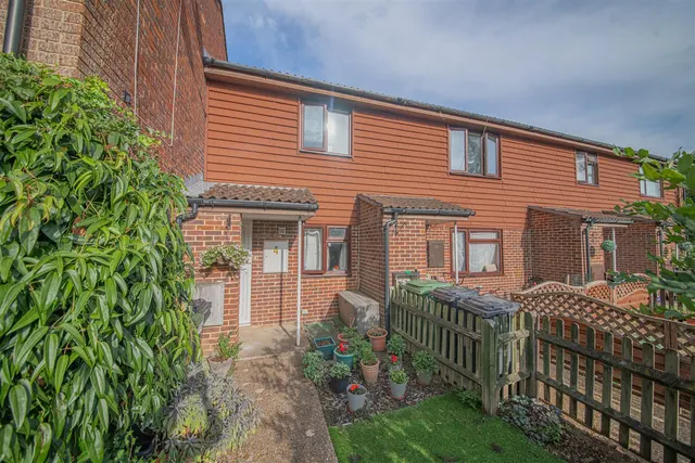 Lynx Close, Bishopstoke, Eastleigh, SO50 8NY, photo 1