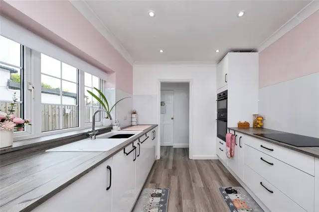 Clarence Road, Leighton Buzzard, LU7, photo 2