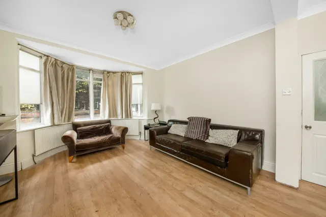 Photo 2 — Sidcup Road, Eltham, SE9 4ET
