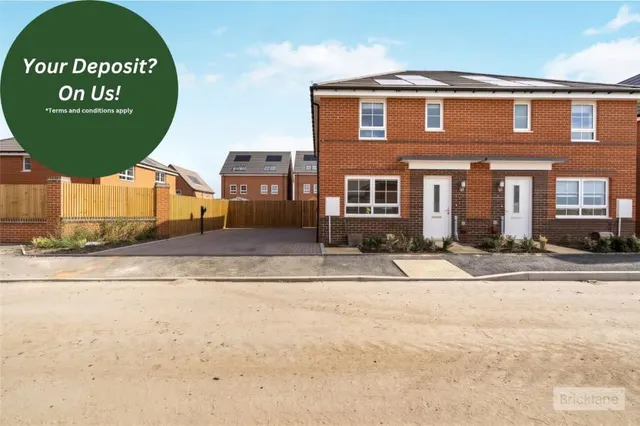 Blackbird Road, Yapton, BN18, photo 1