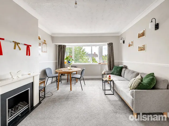 Photo 3 — Winslow Avenue, Droitwich, Worcestershire, WR9 8PX