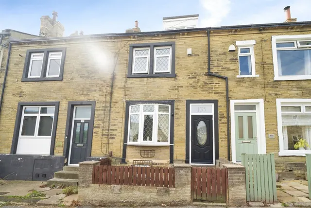 Fartown, Pudsey, LS28, photo 1