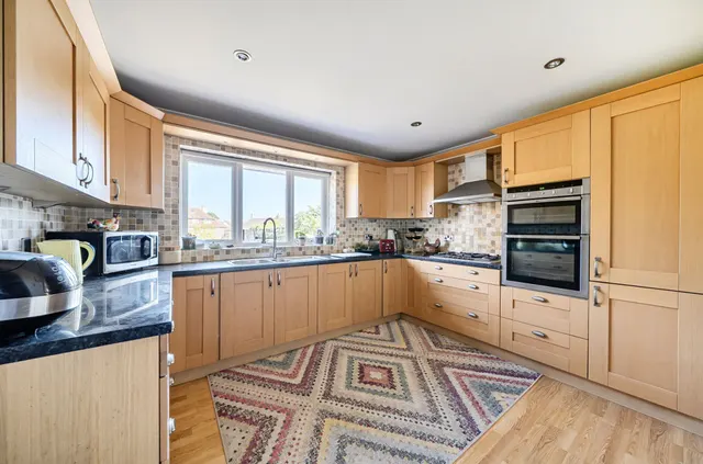 Clayton Road, Selsey, PO20, photo 3