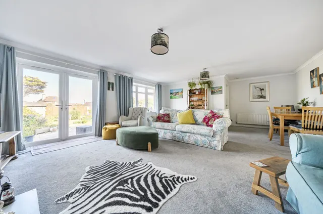 Clayton Road, Selsey, PO20, photo 2