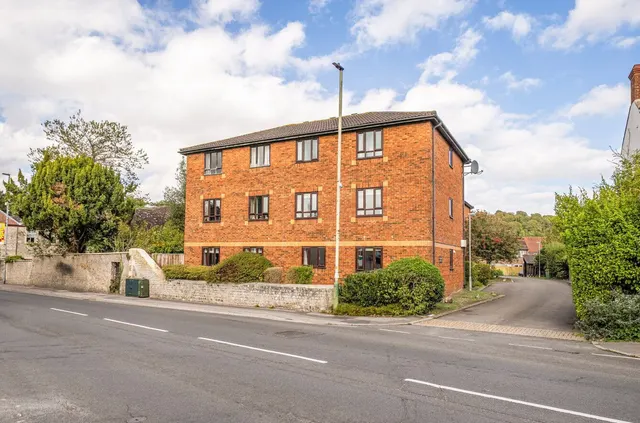 Buttons Yard, Warminster, BA12, photo 1