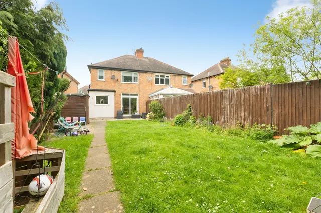 Oakleigh Avenue, Glen Parva, LE2, photo 2
