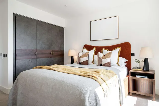 Burridge Gardens, Clapham Junction, SW11, photo 3