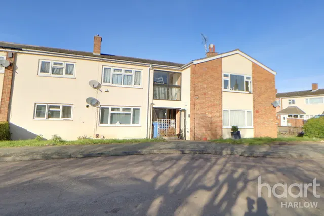 The Fortunes, Harlow, CM18, photo 1