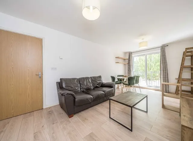 Curtis Field Road, Streatham, SW16, photo 1