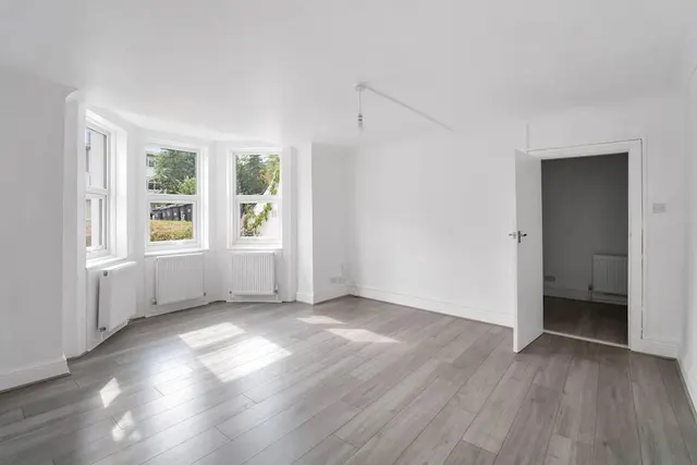 Selhurst Road, South Norwood, SE25, photo 1