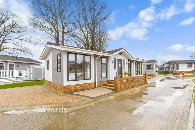 Meadow Gardens, Biddenden, TN27, photo 1