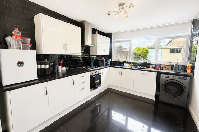 Photo 2 — Bramall Court, Peterborough PE3 9RD