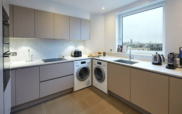 Photo 2 — 2B Gloucester Park Apartments, Ashburn Place, London