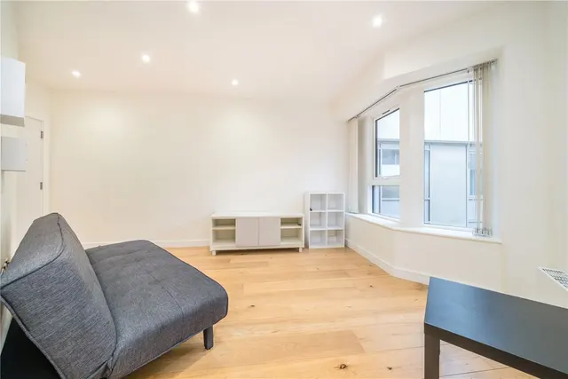 Tryon Apartments, Hounslow, photo 1