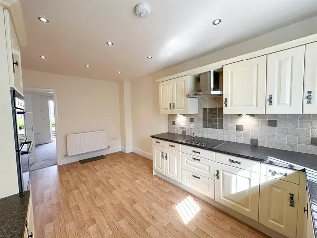 Photo 3 — Highfield Lane, Silsden, BD20 9NA