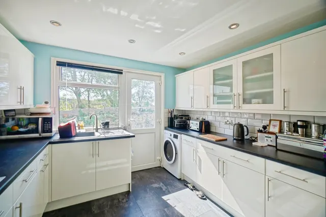 Tregellas Road, Mullion, TR12, photo 3
