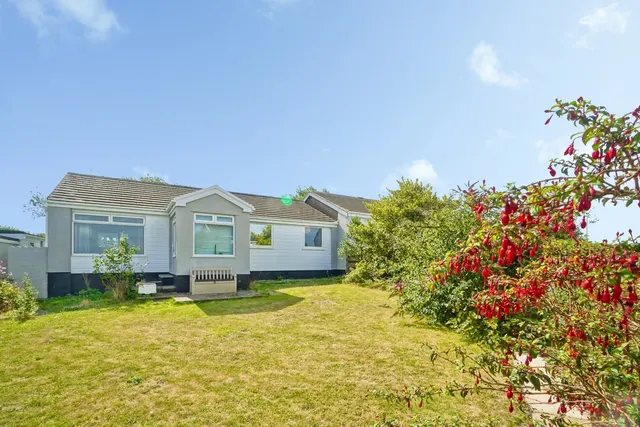 Tregellas Road, Mullion, TR12, photo 1