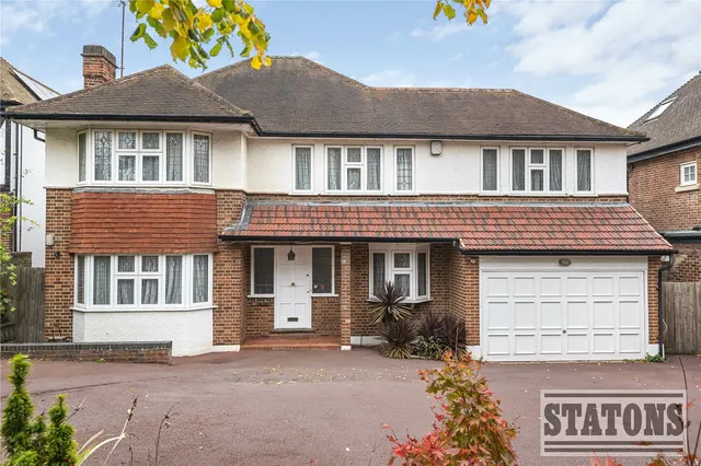 Photo 2 — Lancaster Avenue, Hadley Wood, EN4 0ER