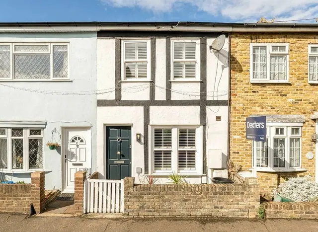 Tudor Road, Hampton, TW12, photo 1