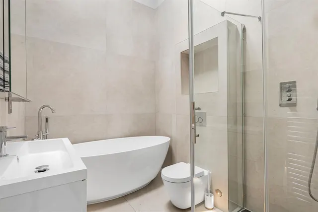 Lambton Road, London, SW20, photo 3