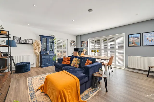 Brumwell Avenue, Woolwich, SE18, photo 3