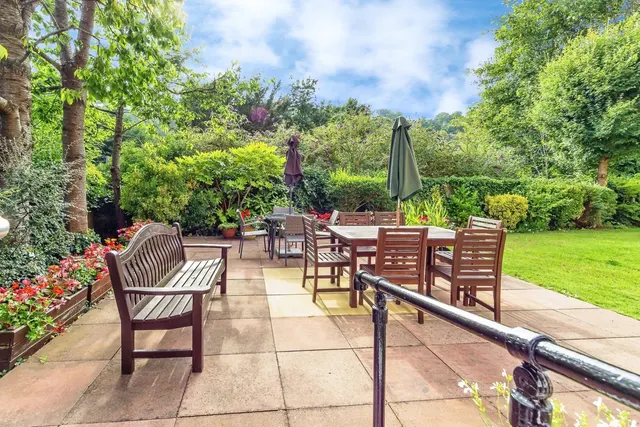 Photo 3 — Bourne Court, Croydon Road, Caterham, Surrey, CR3