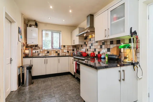Trenchard Close, Nottingham, NG13, photo 2