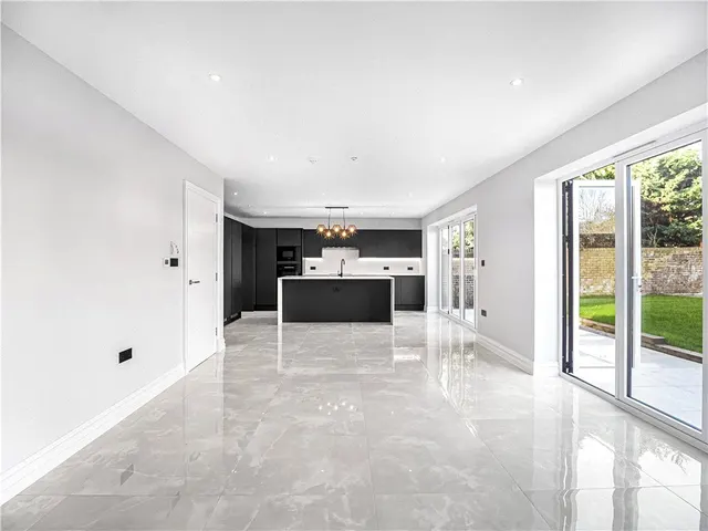 Todd Close, Bexleyheath, DA6, photo 3
