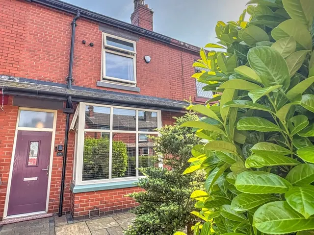 Walmesley Road, Leigh, photo 1