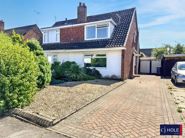 Barnacre Drive, Hucclecote, GL3, photo 1