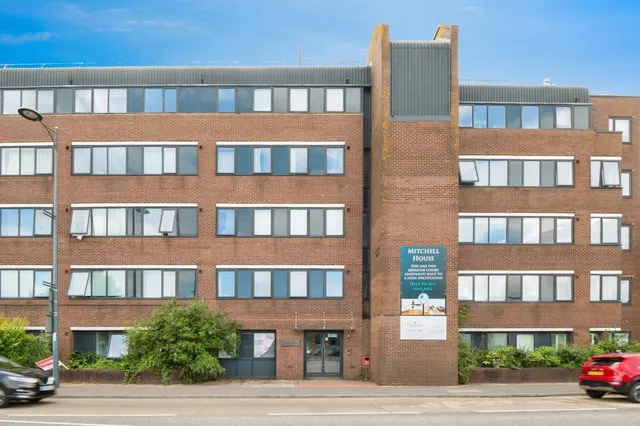 Southampton Road, Eastleigh, photo 1