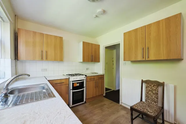 Photo 2 — Farfield Avenue, NOTTINGHAM, Nottinghamshire, NG9