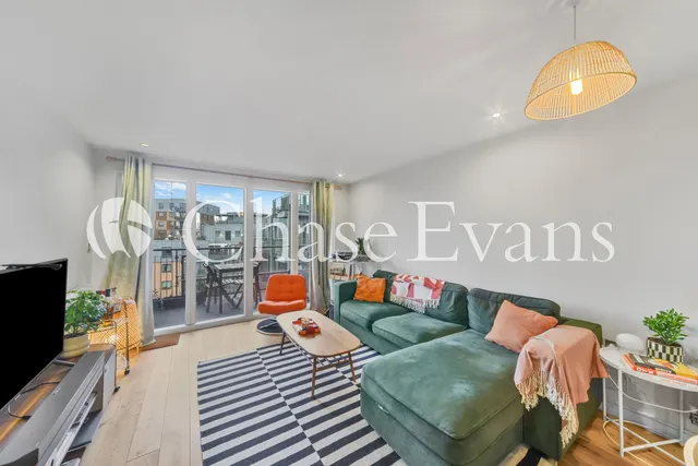 Seren Park Gardens, Restell Close, Greenwich, London, SE3, photo 1