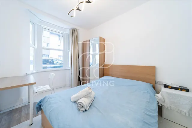 Bryant Street, London, E15, photo 1