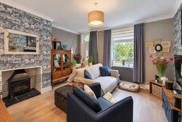 Park Road, Elland, HX5, photo 2