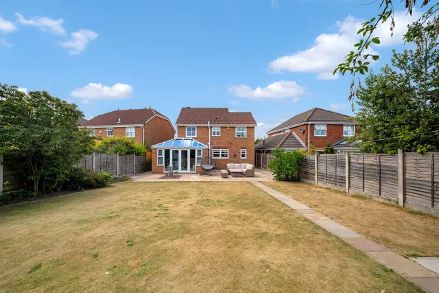 Photo 2 — Marcien Way, Widnes, WA8 9ZL