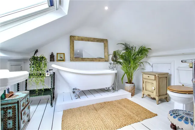 Photo 3 — Seaview Road, Reydon, Southwold, Suffolk, IP18