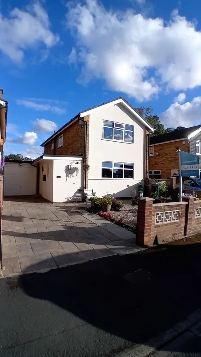 Shadwell Lane, Alwoodley, photo 1